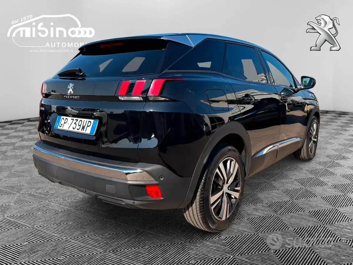 Usata Peugeot 3008 Allure 131 CV (96 kW) 2023 Nero SUV