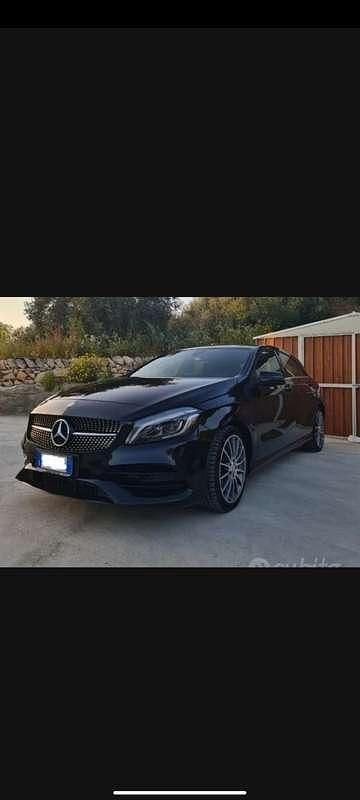 Nero Usata 2016 Mercedes A200 Tre volumi | 18.200 € (Molto cara) - Immagine 1/4