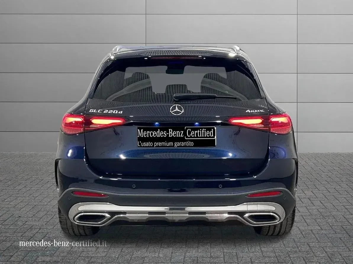 Usata Mercedes GLC220 Advanced 197 CV (144 kW) 2023 Blu metallizzato SUV