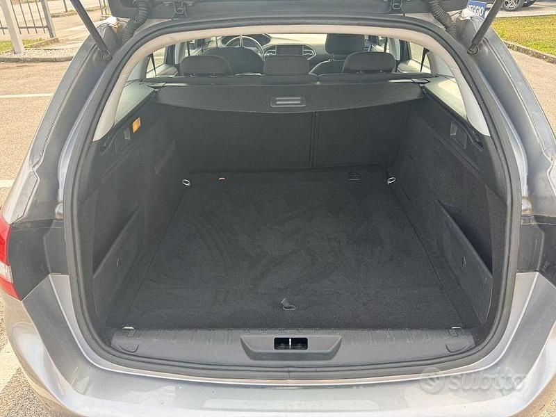 Usata Peugeot 308 SW Active 92 CV (67 kW) 2014 Grigio Station wagon