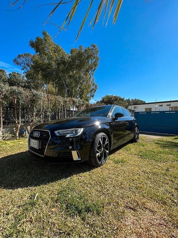 Usado Audi A3 Ambiente 184 CV (135 kW) 2020 Negro Berlina