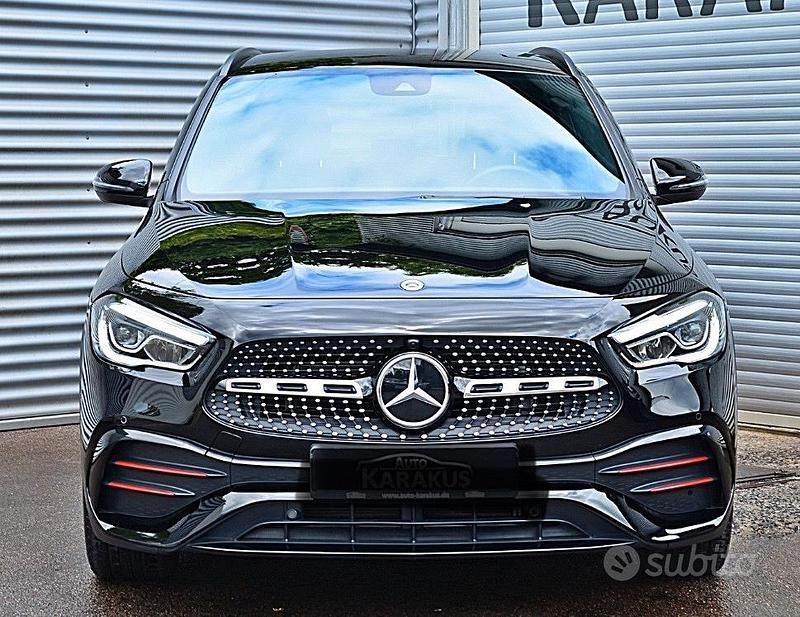 Usata Mercedes GLA200 AMG 163 CV (119 kW) 2021 Nero SUV
