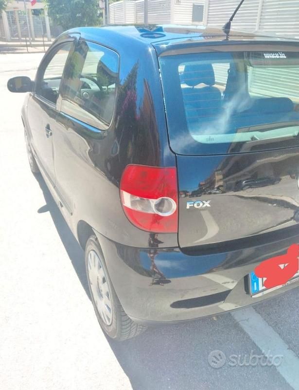 Nero Usata 2008 VW Fox Due volumi | 1700 € (Buon prezzo) - Immagine 1/3