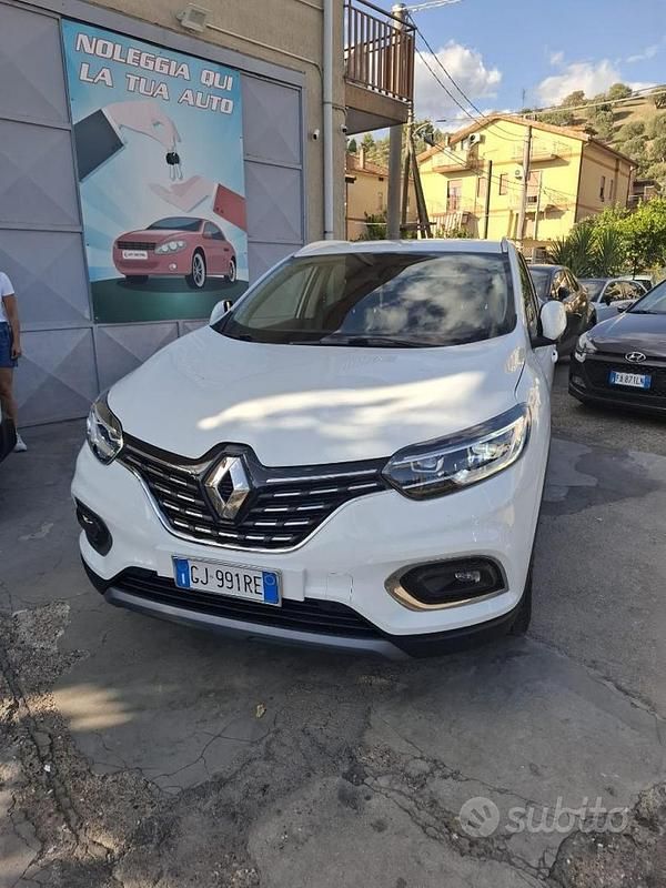 Bianco(met.) Usata 2022 Renault Kadjar Techno SUV | 15.900 € (Ottimo prezzo) - Immagine 1/4
