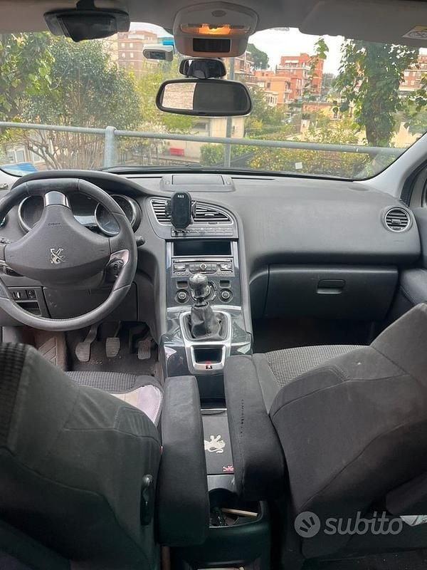 Usata Peugeot 5008 115 CV (84 kW) 2014 Grigio Monovolume