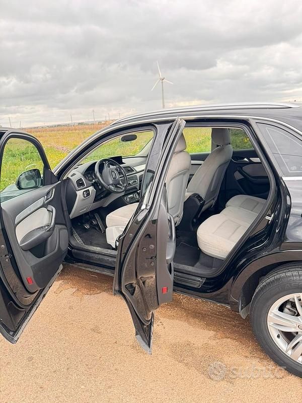 Usata Audi Q3 140 CV (102 kW) 2012 Nero SUV