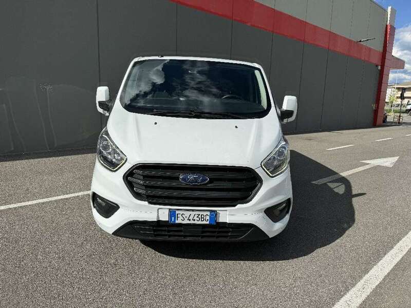 Usato 2018 Ford Tourneo Custom 2.0 Diesel 131 CV (24.400 €)