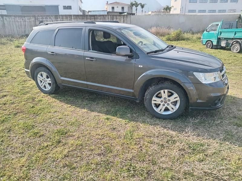 Usata Fiat Freemont 140 CV (102 kW) 2016 Grigio SUV