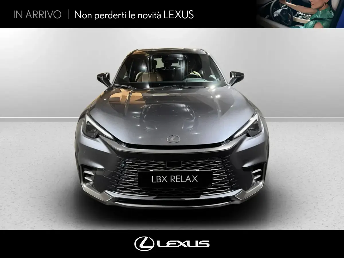 Usata Lexus LBX 136 CV (100 kW) 2024 Saddle tan SUV