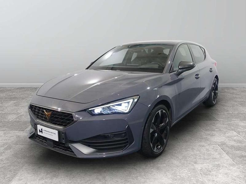 R6 grigio "graphene" Usata 2023 Cupra Leon Tre volumi | 26.500 € (Buon prezzo) - Immagine 1/4