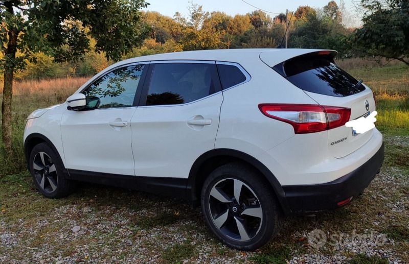 Usata Nissan Qashqai 360º 110 CV (80 kW) 2015 Bianco SUV