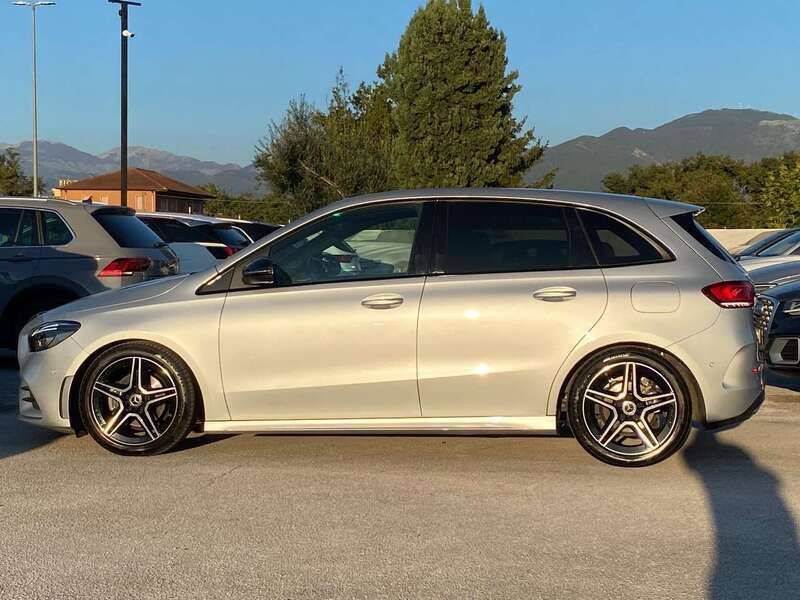 Usata Mercedes B200 Premium 150 CV (110 kW) 2019 Argento Utilitaria