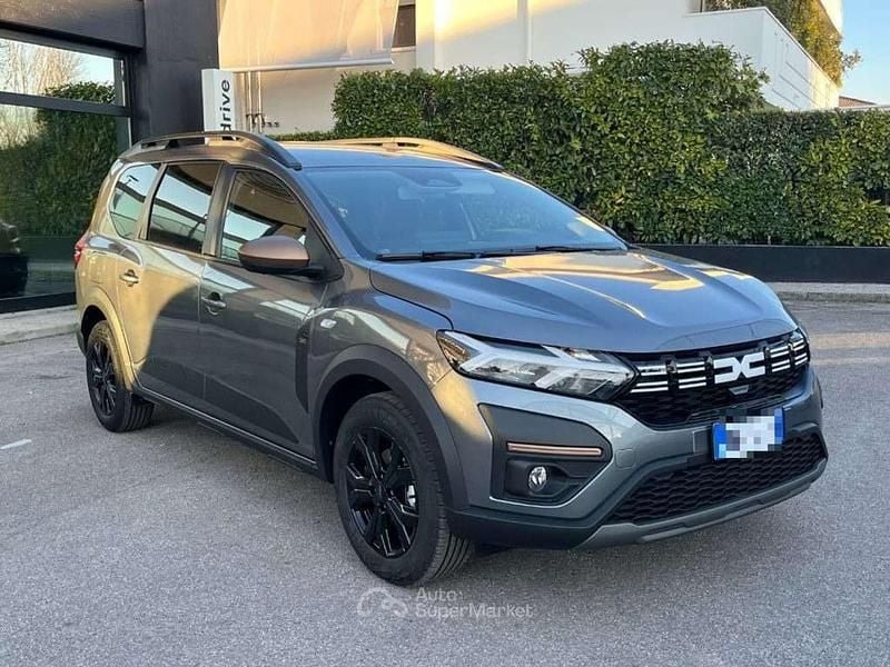 Nuova Dacia Jogger Extreme 140 CV (102 kW) 2025 Grigio scisto metallizzato Monovolume