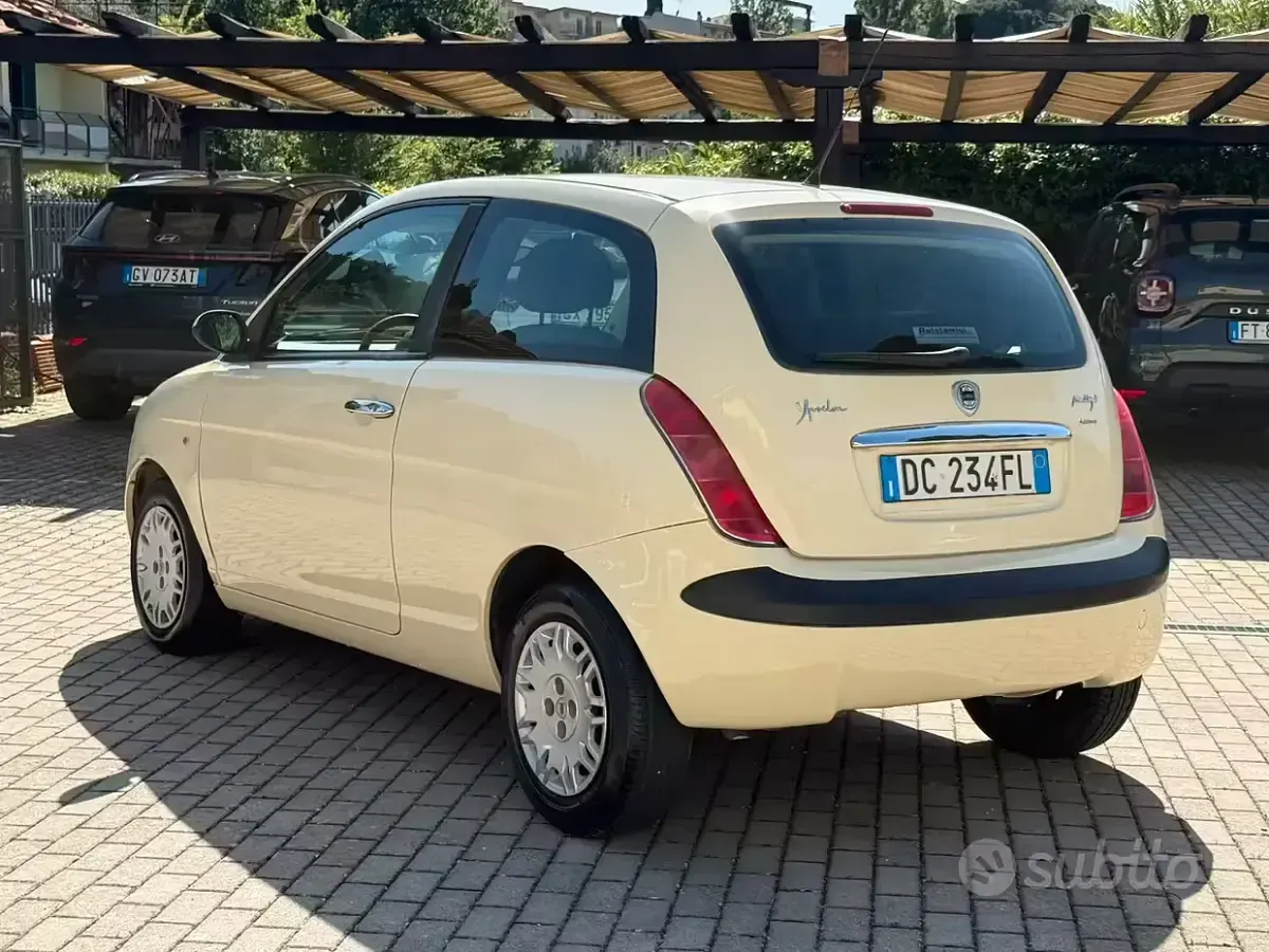 Usata Lancia Ypsilon 69 CV (50 kW) 2006 Utilitaria