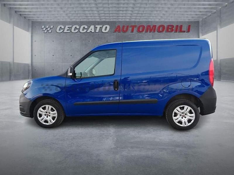 Usata Fiat Doblò 95 CV (69 kW) 2018 Blu Monovolume
