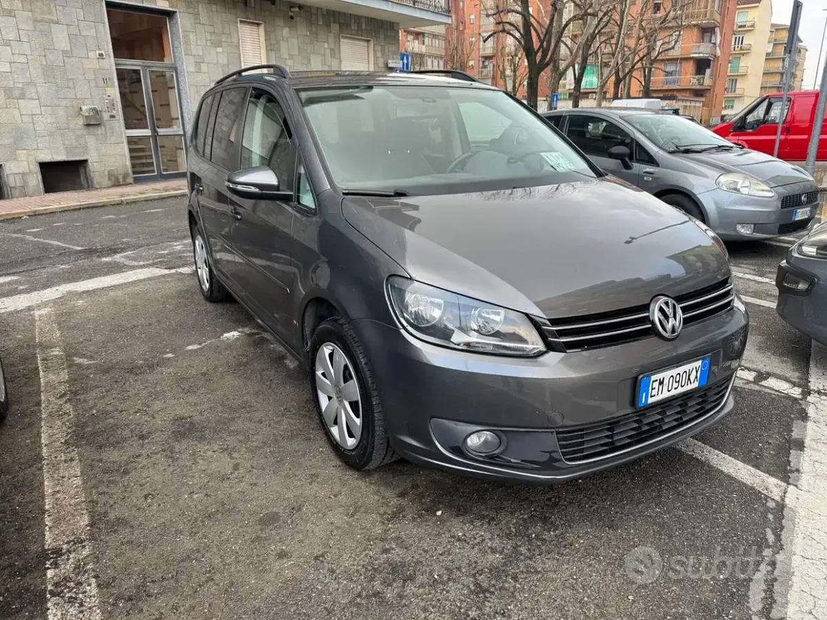 Occasion VW Touran Highline 105 PK (77 kW) 2012 Grijs MPV