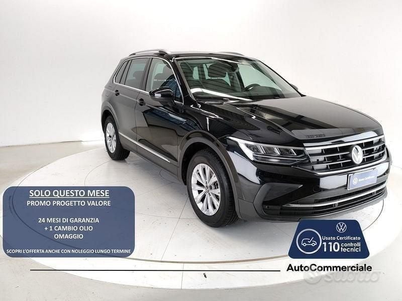 Nero Usata 2023 VW Tiguan Life SUV | 29.500 € (Buon prezzo) - Immagine 1/4