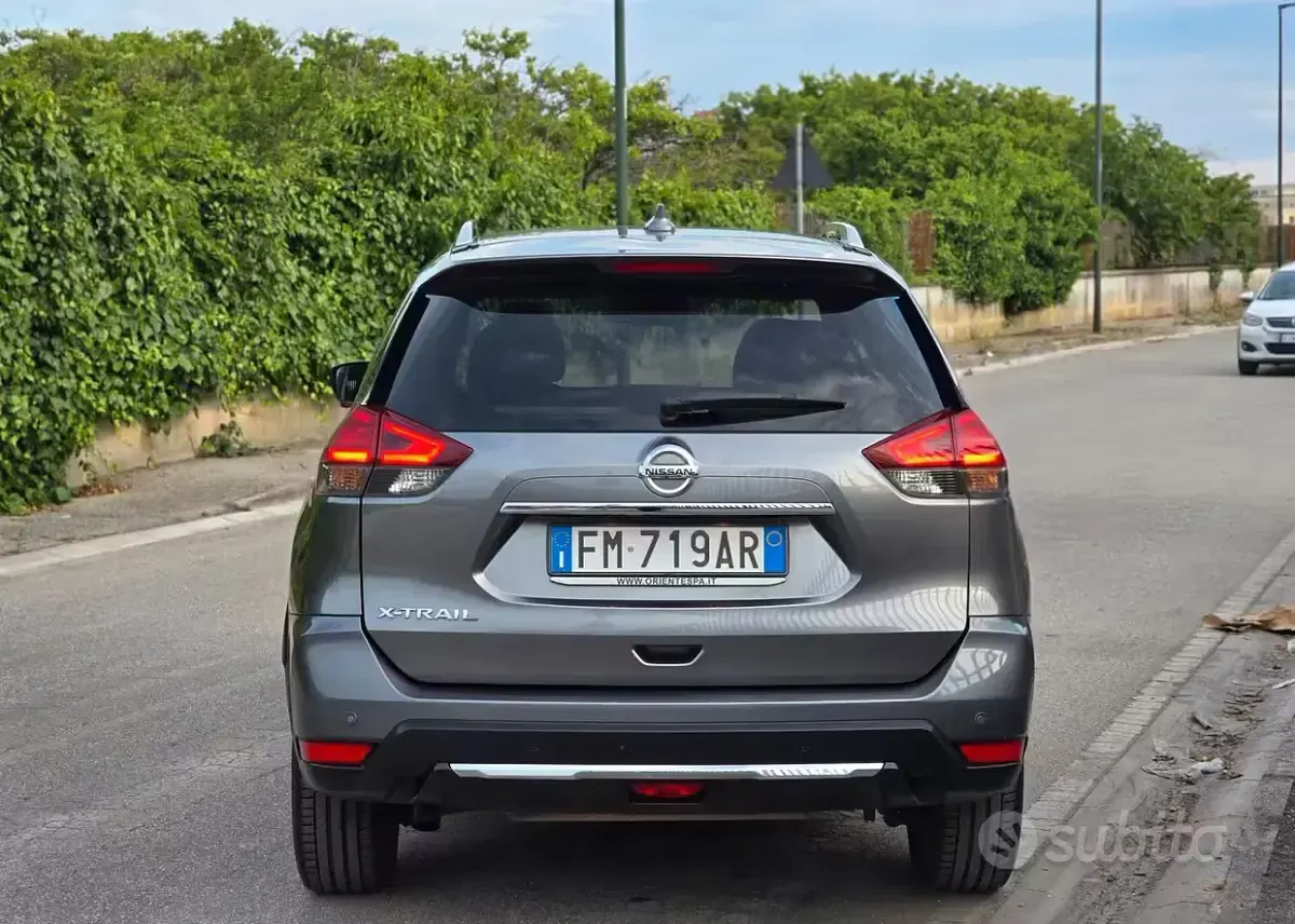 Usata Nissan X-Trail 177 CV (130 kW) 2018 Grigio SUV