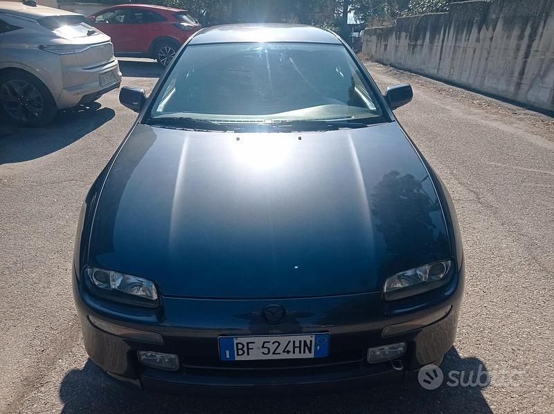 Usata Mazda 323F 144 CV (105 kW) 1999 Blu Coupé