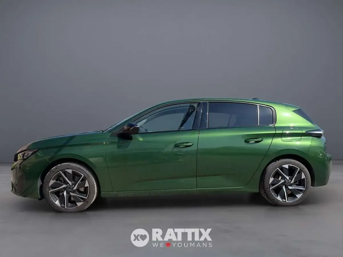 Usata Peugeot 308 Allure 150 CV (110 kW) 2022 Verde olivine Berlina