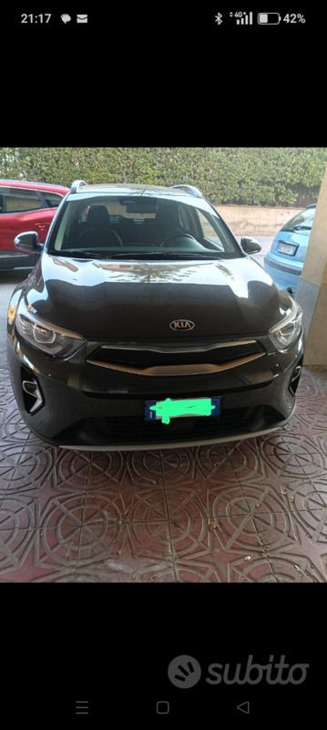 Usata Kia Stonic 100 CV (73 kW) 2021 Grigio SUV