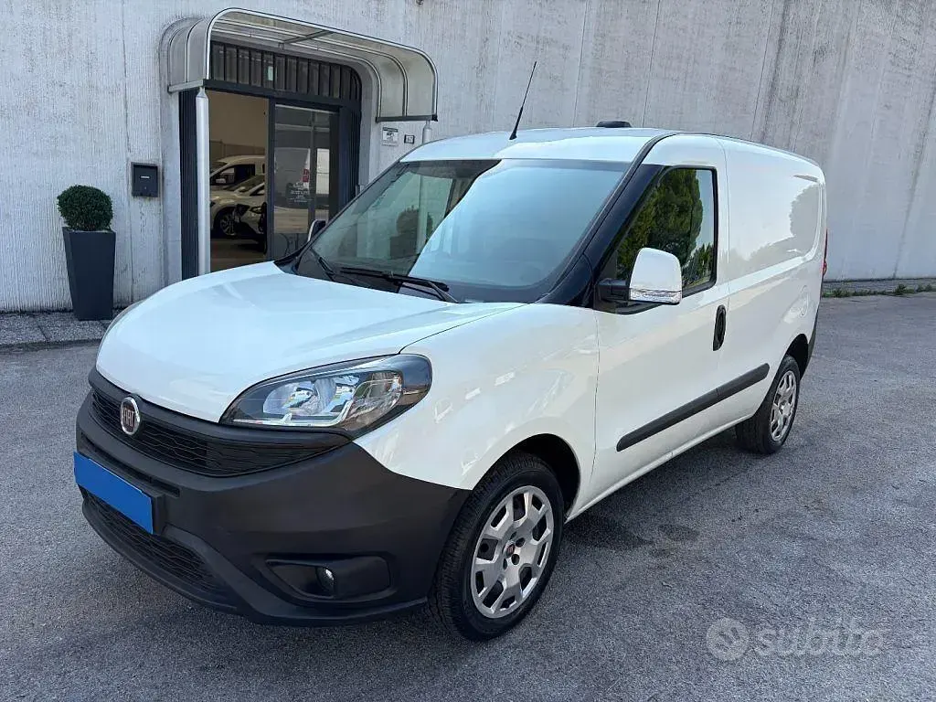 Usata Fiat Doblò Lounge 120 CV (88 kW) 2019 Monovolume