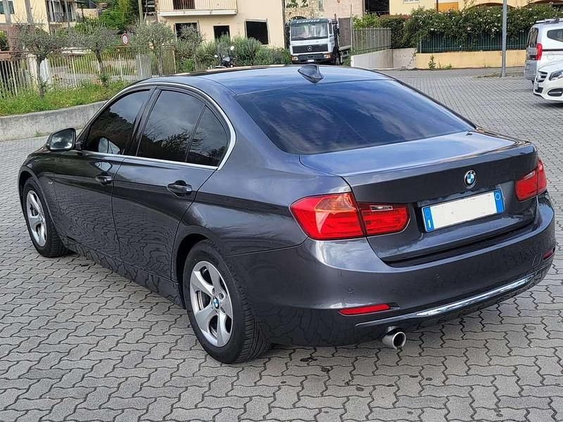 Usata BMW 320 Luxury Line 163 CV (119 kW) 2012 Grigio Berlina