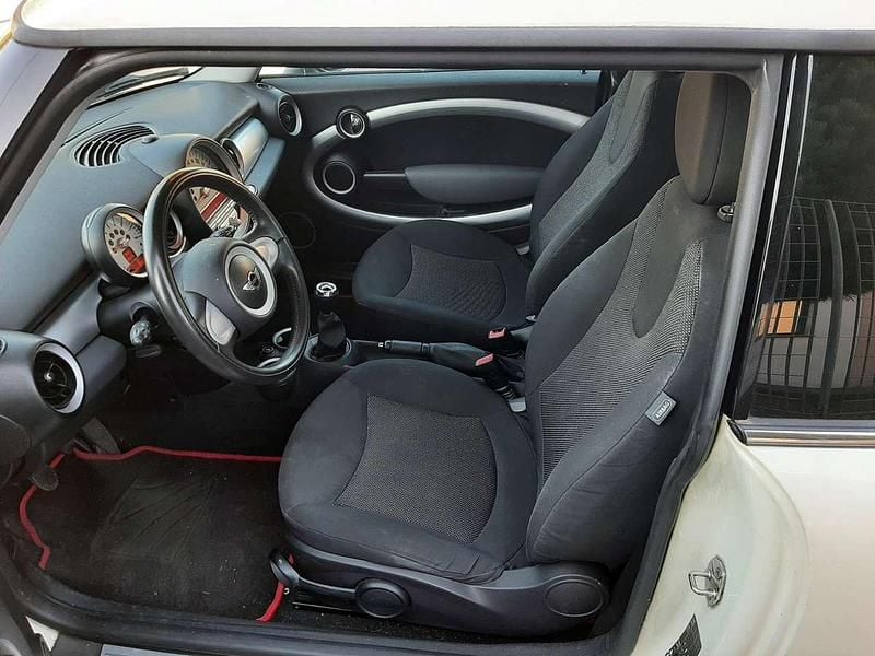 Usata Mini ONE Chili 95 CV (69 kW) 2009 Beige Utilitaria