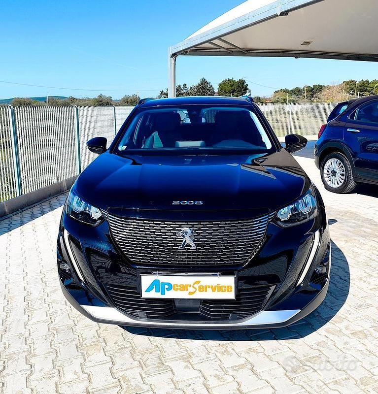 Usata Peugeot 2008 Allure 110 CV (80 kW) 2021 Nero SUV