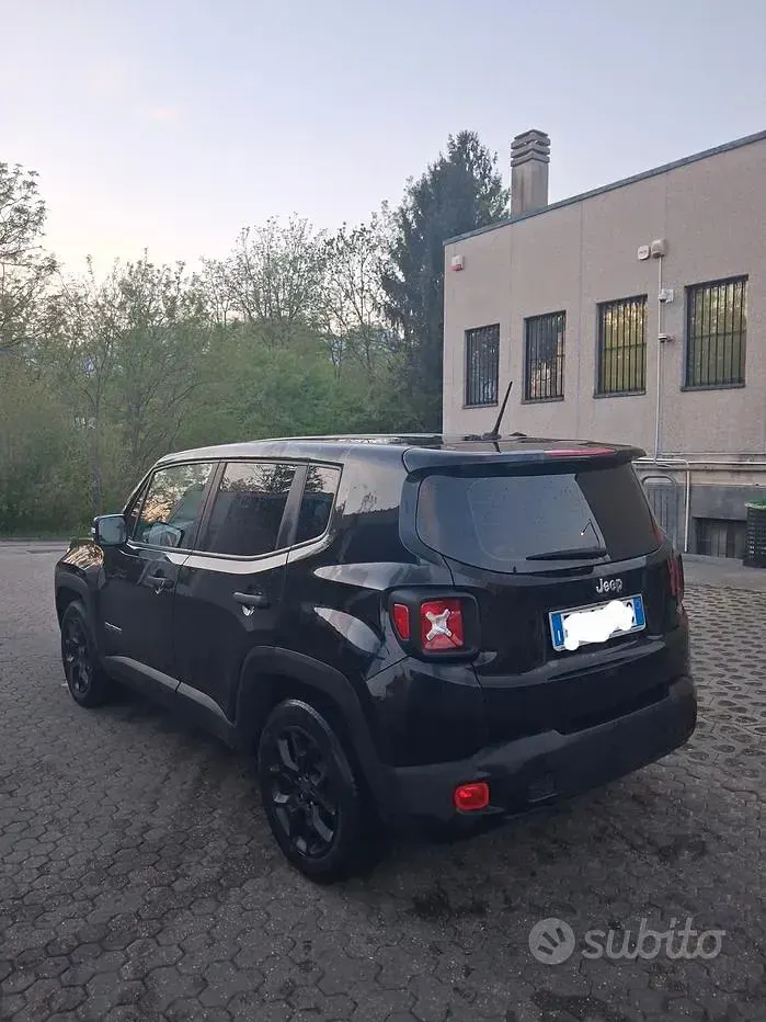 Usata Jeep Renegade Longitude 110 CV (80 kW) 2018 Nero SUV