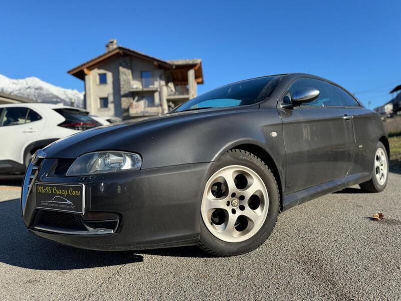 Usato 2009 Alfa Romeo GT 2.0 Benzin 166 CV (4.500 €)