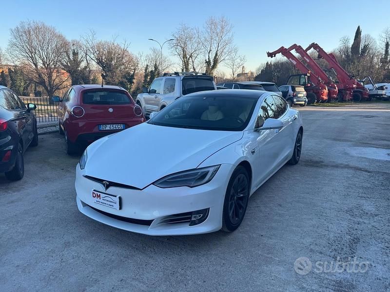 Bianco Usata 2020 Tesla Model S Due volumi | 35.900 € - Immagine 1/4
