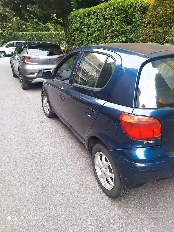 Usata Toyota Yaris 75 CV (55 kW) 2009 Blu Utilitaria