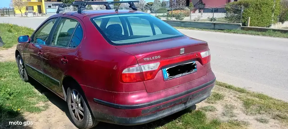 Usata Seat Toledo 101 CV (74 kW) 2000 Rosso Berlina