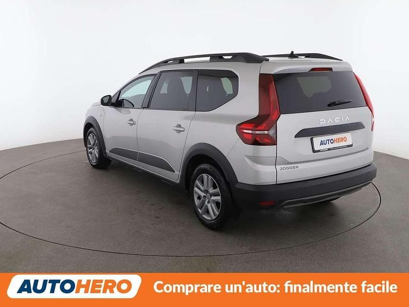 Usata Dacia Jogger Expression 113 CV (83 kW) 2023 Grigio Monovolume