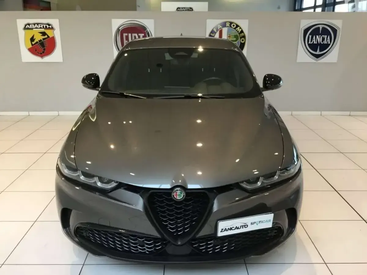 Usata Alfa Romeo Tonale Veloce 160 CV (117 kW) 2025 Grigio SUV
