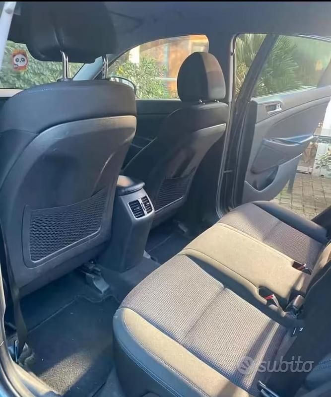 Usata Hyundai Tucson Xpossible 116 CV (85 kW) 2017 Grigio SUV