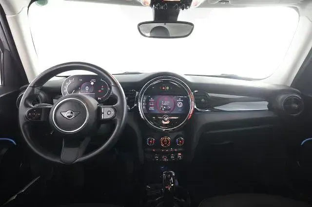 Usata Mini Cooper Classic 136 CV (100 kW) 2024 Argento Utilitaria