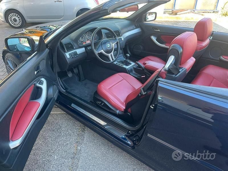 Usata BMW 318 Cabriolet 143 CV (105 kW) 2003 Blu Cabrio