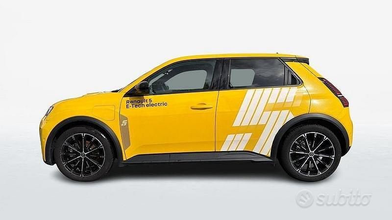 Usata Renault 5 E-Tech Komfort 2025 Giallo Berlina