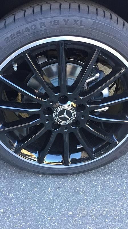 Usata Mercedes A180 Premium 122 CV (89 kW) 2017 Nero Berlina