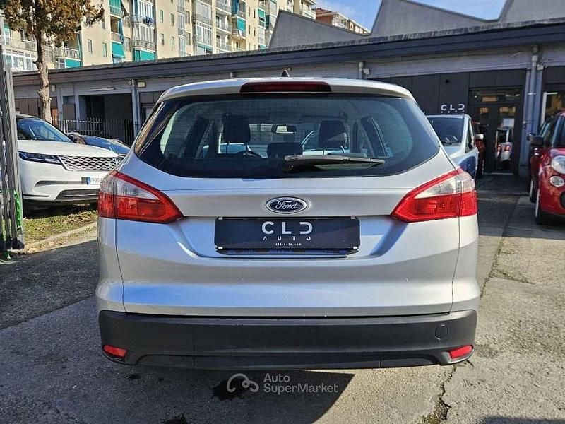 Usata Ford Focus 125 CV (91 kW) 2012 Grigio Station wagon