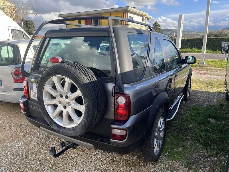 Usata Land Rover Freelander 111 CV (81 kW) 2005 Grigio SUV