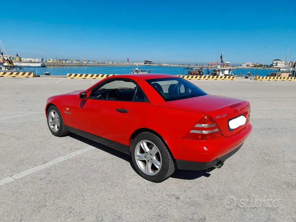 Usata Mercedes SLK230 193 CV (141 kW) 1999 Rosso Cabrio