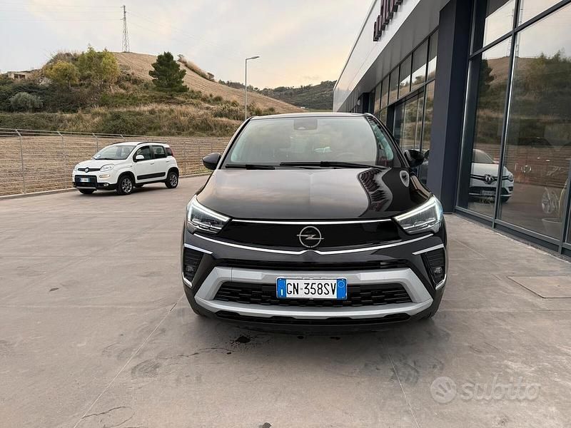 Usata Opel Crossland X Elegance 110 CV (80 kW) 2023 Nero SUV