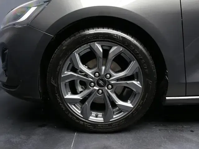 Usata Ford Focus ST-Line 154 CV (113 kW) 2025 Grigio Berlina