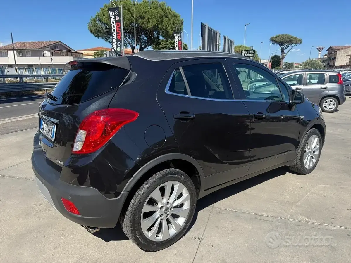 Usata Opel Mokka 140 CV (102 kW) 2015 Nero SUV