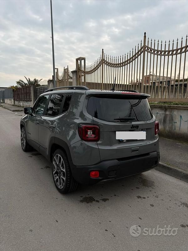 Usata Jeep Renegade 131 CV (96 kW) 2022 Grigio SUV