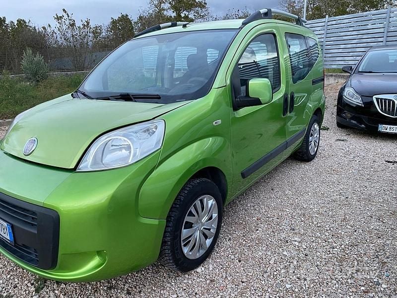 Usata Fiat Qubo Dynamic 77 CV (56 kW) 2012 Verde Monovolume