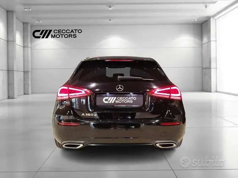 Usata Mercedes A180 Edition 116 CV (85 kW) 2022 Nero Berlina